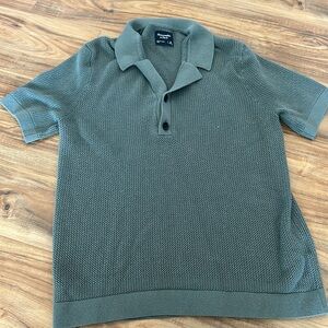 Men’s knit polo